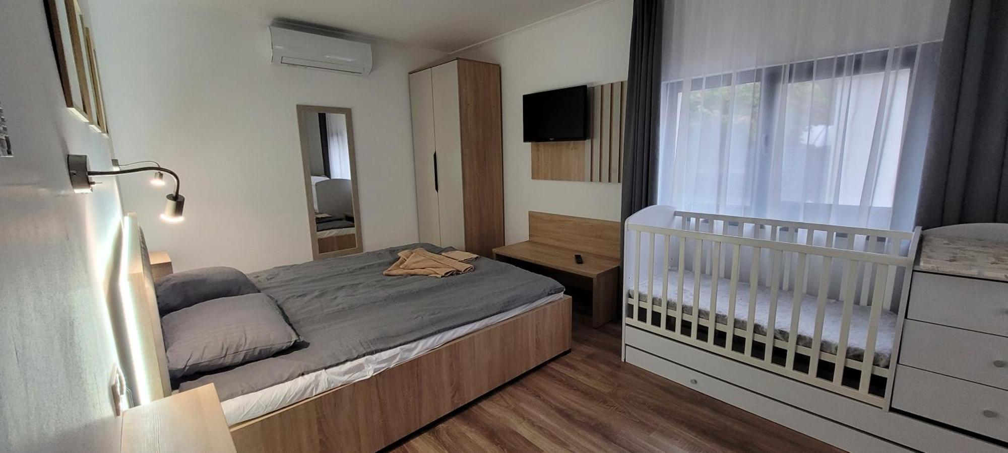 Csaladi Kikoeto Apartman Gyula Exterior foto