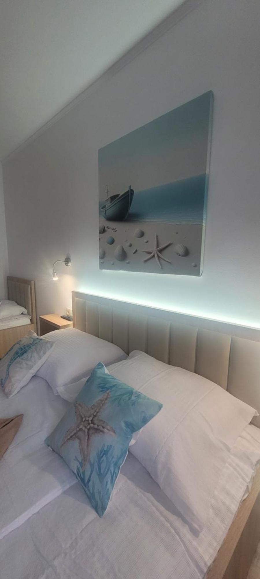 Csaladi Kikoeto Apartman Gyula Exterior foto
