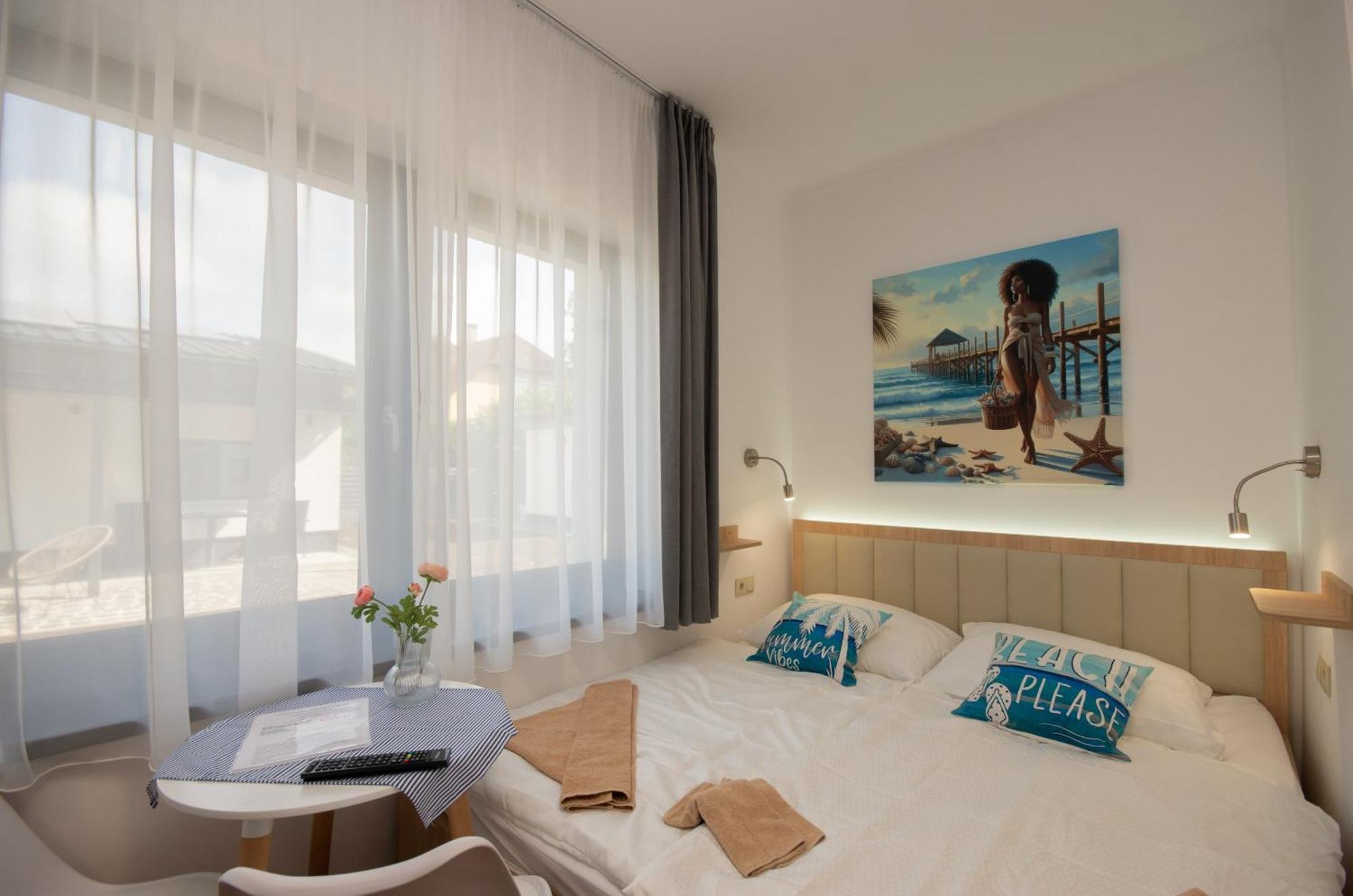 Csaladi Kikoeto Apartman Gyula Exterior foto