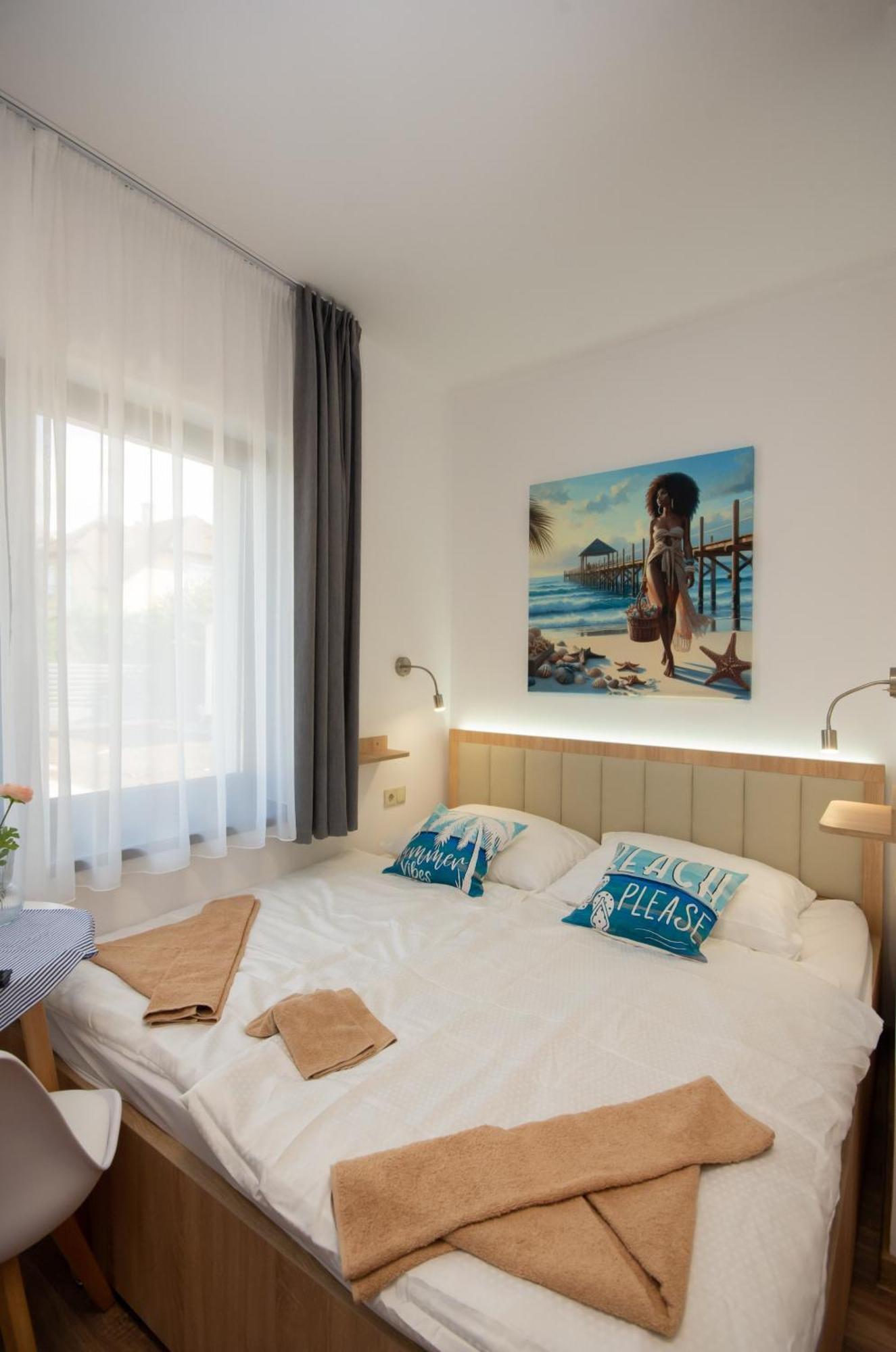 Csaladi Kikoeto Apartman Gyula Exterior foto